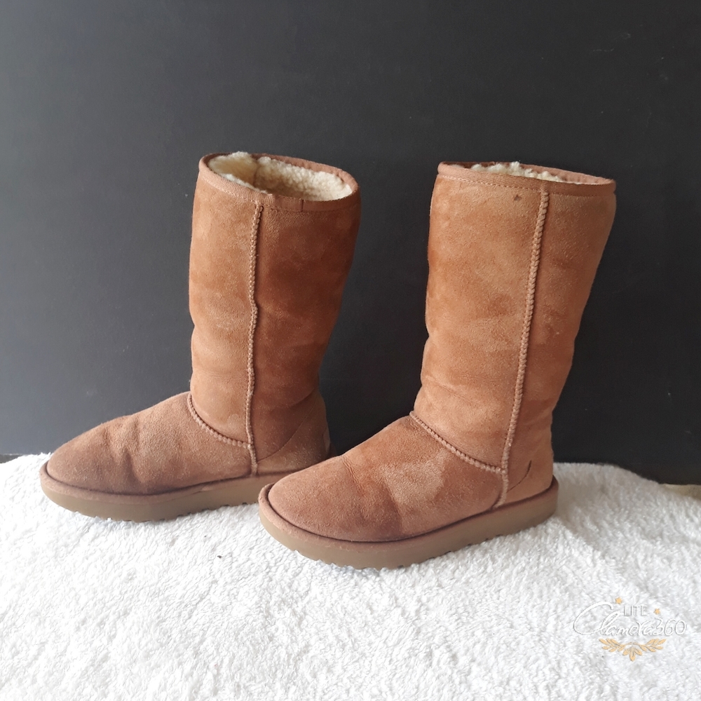 Ugg Classic tall Chestnut Boots Size 6